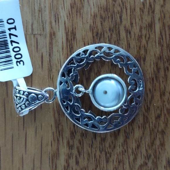 Nwt pendant - Picture 4 of 4